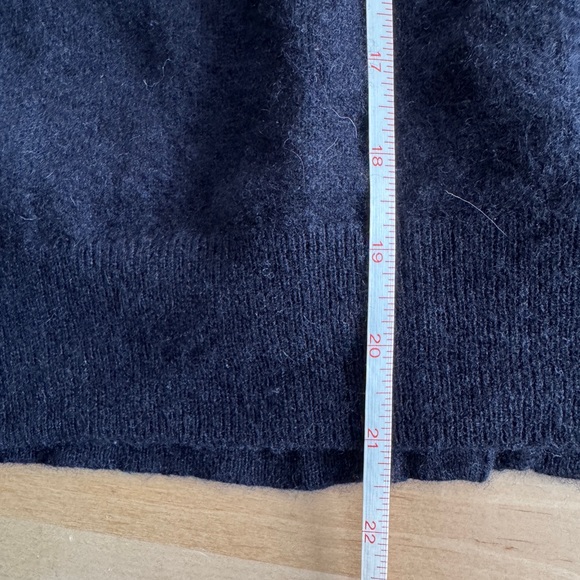 Cashmere Cardigan - Picture 3 of 5